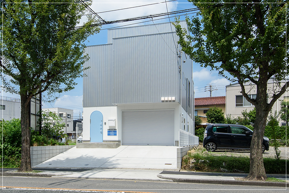 名古屋の「（歯科）技工所付 OM-House」｜店舗付き住宅デザインは名古屋のスーパーボギーデザイン事務所