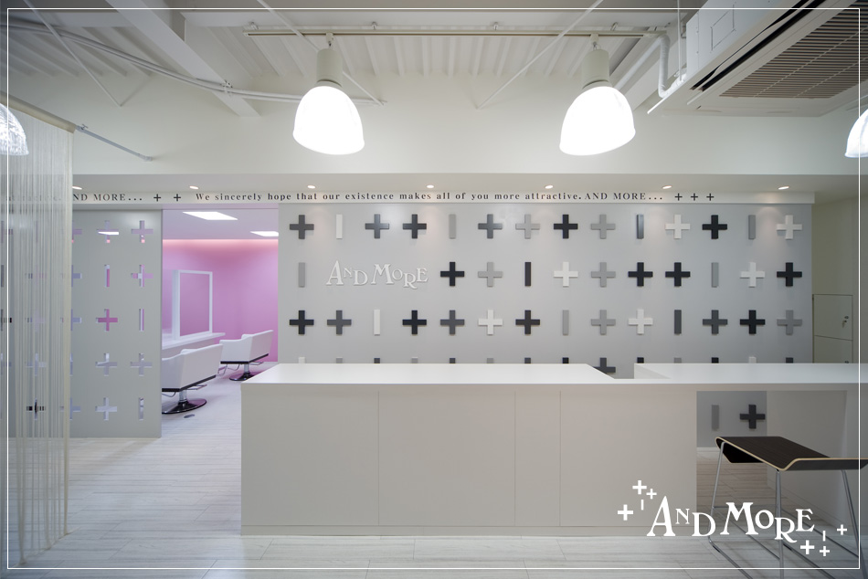 岐阜県の「アンドモア」｜美容院の店舗デザインは名古屋のボギーズ設計事務所