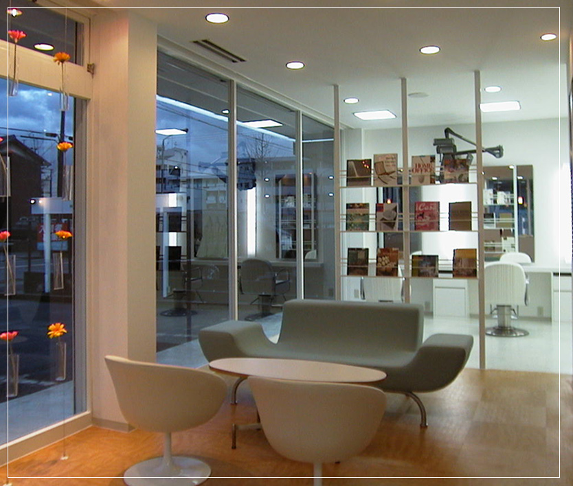 名古屋の「ヘアスタジオ ベルダ」｜美容院の店舗デザインは名古屋のボギーズ設計事務所