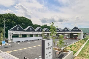 複合施設　丹波春日小町の外観デザイン